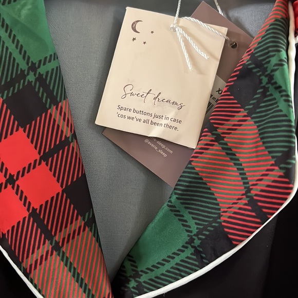 Averie Sleep Satin Natala Christmas Tree Pajama Short Set NWT - Picture 4 of 6